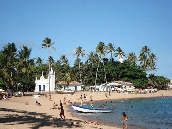 praia-do-forte-linha-verde-1