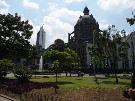 Plaza-Botero-Medellín-Roteiro-México-e1534536077591