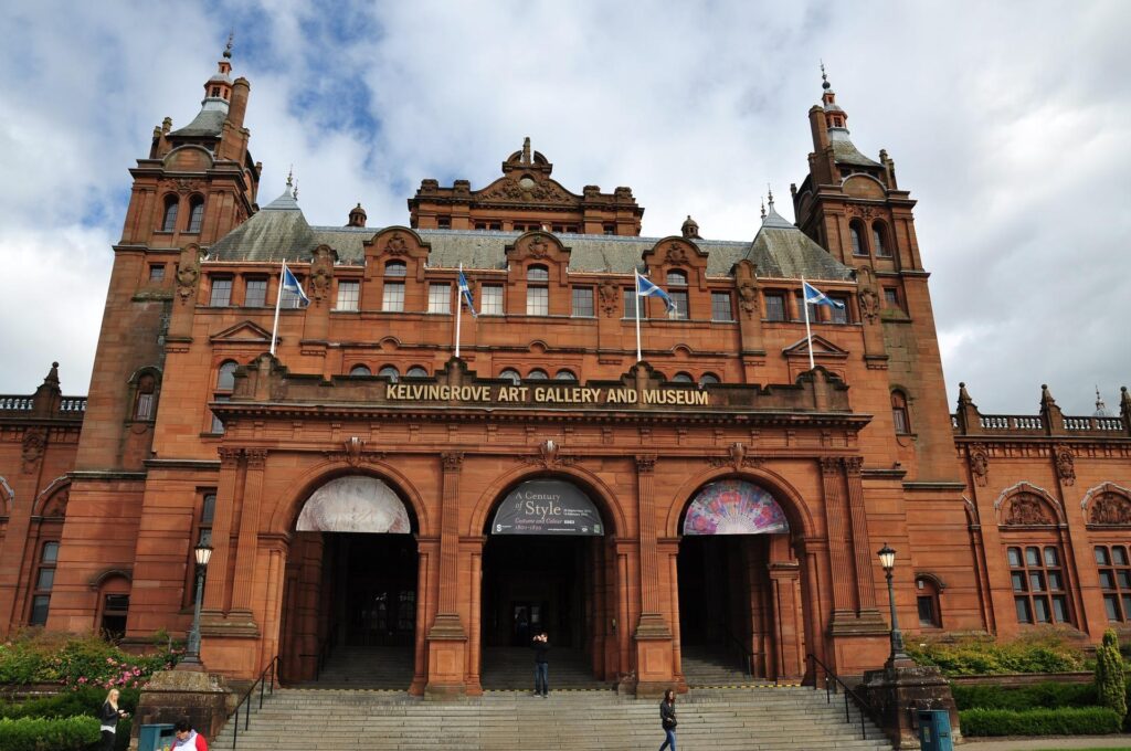 viagem carro europa glasgow escocia