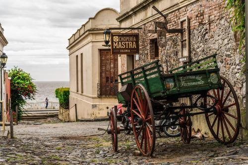 carruagem antiga em colonia del sacramento