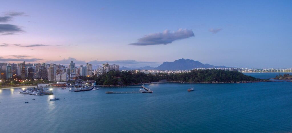 vista aérea de vitoria à noite