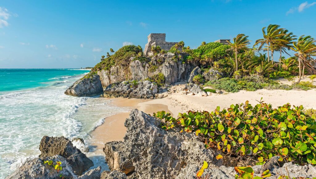 ancient mayan ruins in tulum mexico