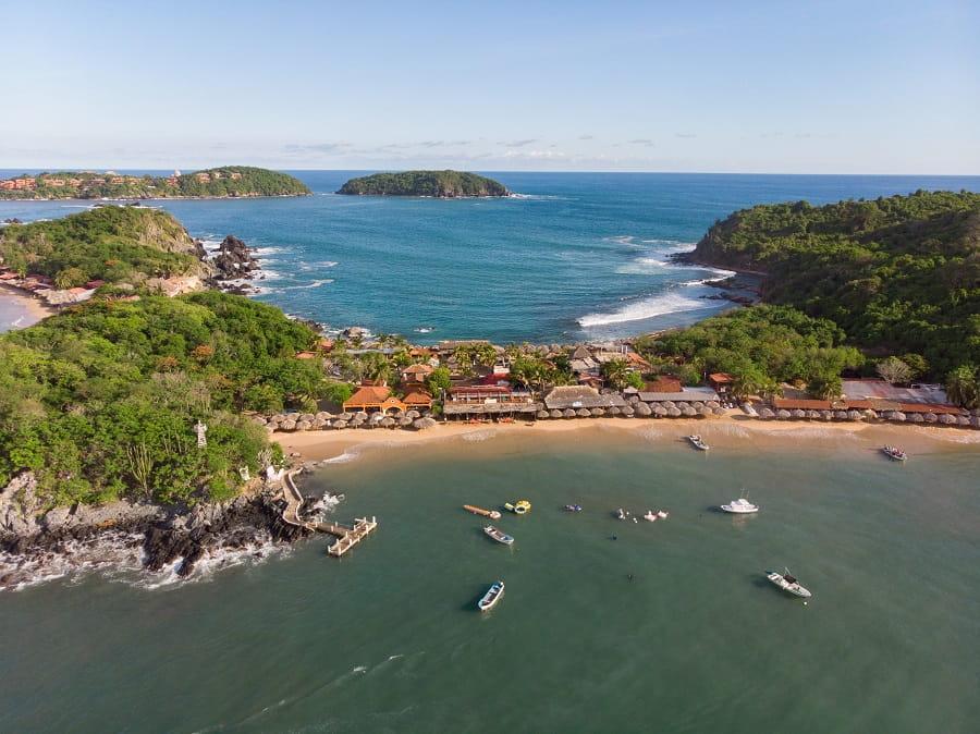 vista aerea de la isla de ixtapa