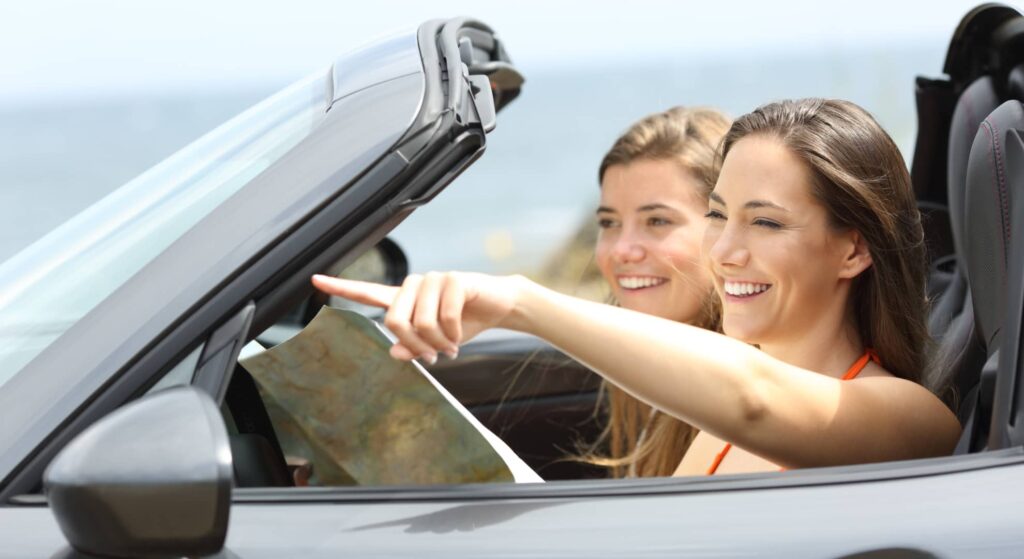 edad mínima rentar auto mujeres jovenes manejadno