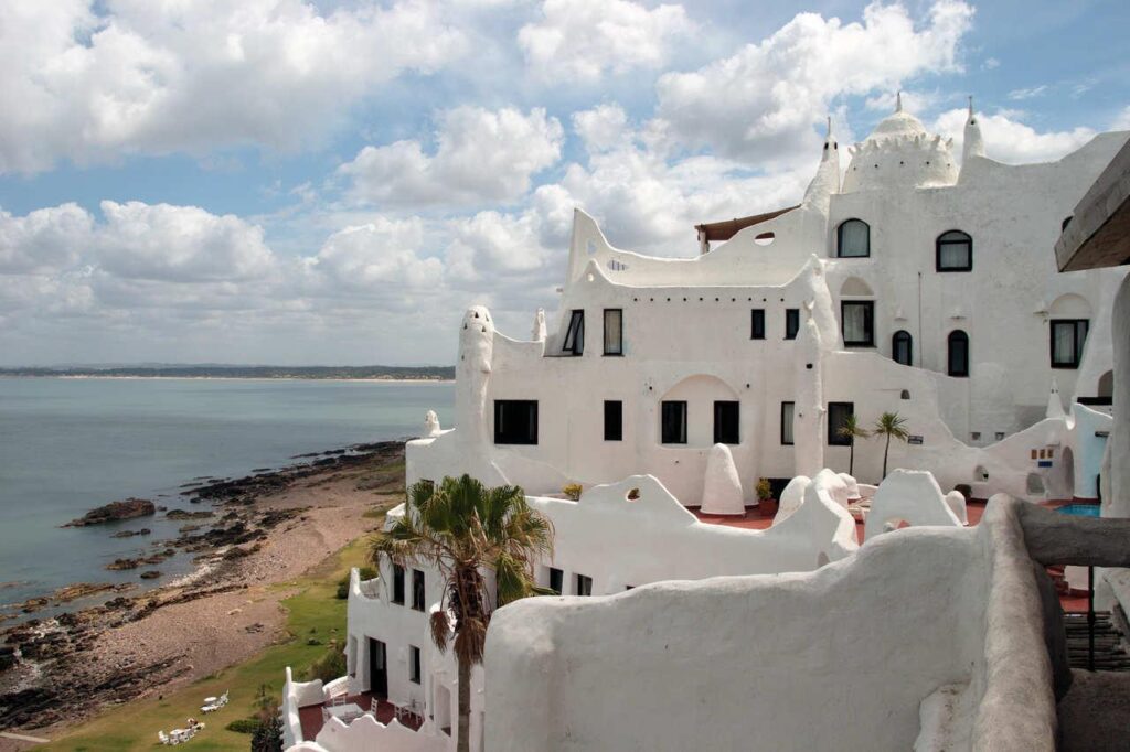 punta del este casapueblo