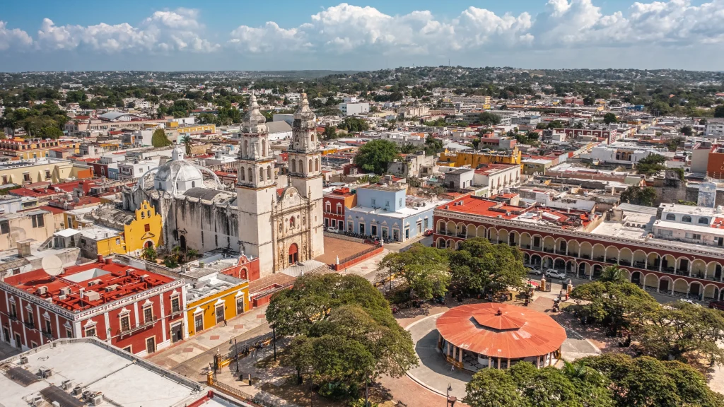 Foto de la ciudad Campeche desde arriba.
