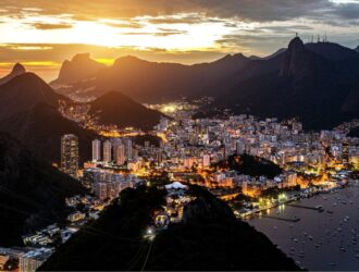 vista aérea do por do sol no rio de janeiro