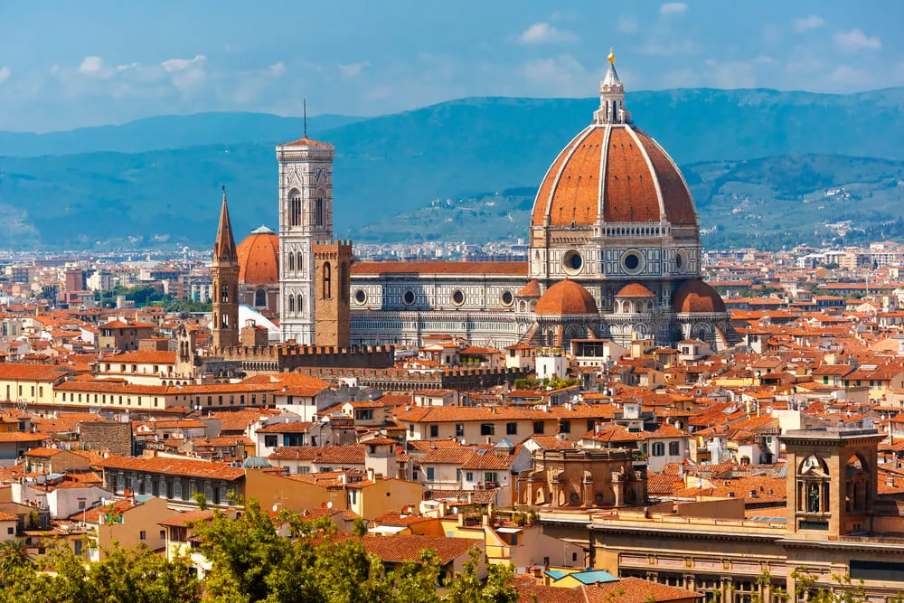 Foto de Florença com o Duomo de Florença ao fundo.