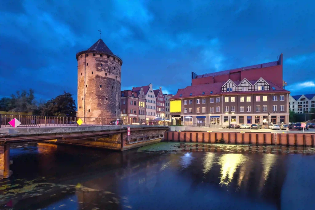 Fotografia nocturna de una castillo polaco