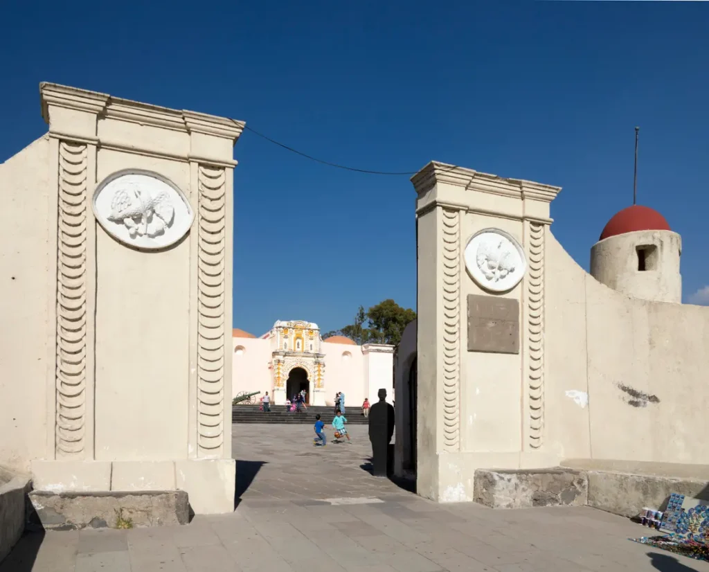 Foto de la muralla de monumento en Los Fuertes, Puebla