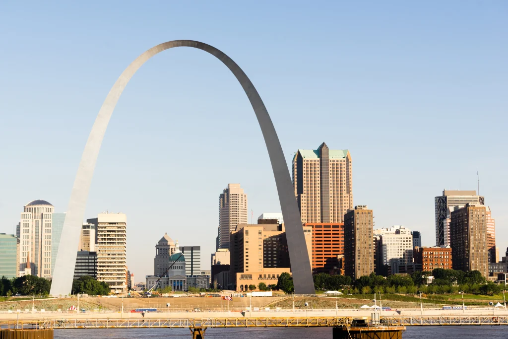 The Gateway Arch, a monument in St. Louis, Missouri.